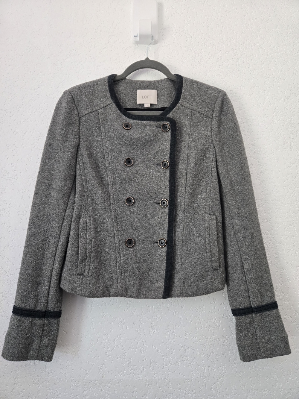 LOFT Gray Double-Breasted Contrast-Trim Blazer